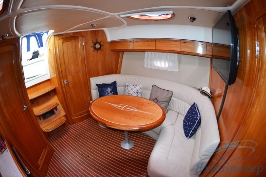 Bavaria 35